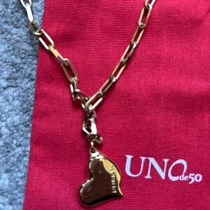 UNO de 50 Gold Heart Chain Necklace